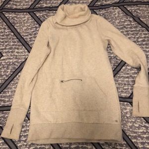 Cozy Fabletics sweatshirt